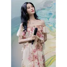 フリル付きオフショルダーフラワープリントドレス【軽やかでフェミニン・リゾートスタイル】