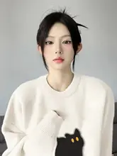 ゆったりしたデザインのニットプルオーバー【秋冬向け・温かい・女性用】（セットアップ対応）