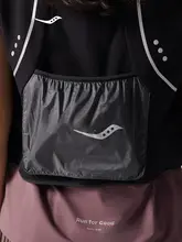 ハイネックデザインの女性用スポーツタンクトップ【通気性抜群・シンプルスタイル・トレーニング向け】