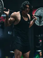 MUSCLE DOG 肌肉犬デザインのメンズスポーツタンクトップ【通気性・ルーズフィット・トレーニング用】（セットアップ対応）