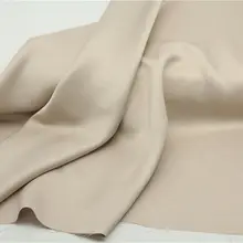 シャンパンベージュサテン生地【ドレス・キャミソール用・光沢感あり】