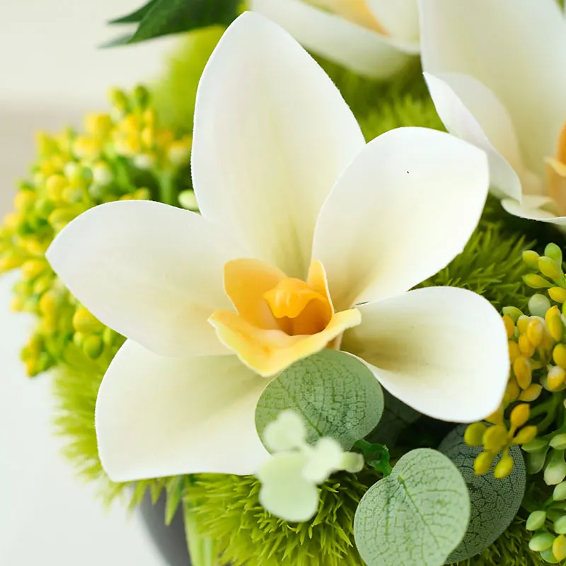 グレーラベンダーとは：新中式インテリアに最適なフェイク蘭の花飾り