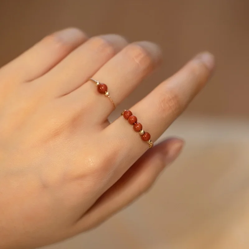 天然南紅瑪瑙の14Kゴールドメッキ重ね付けリング：40代女性に最適な復古風デザインの選択肢