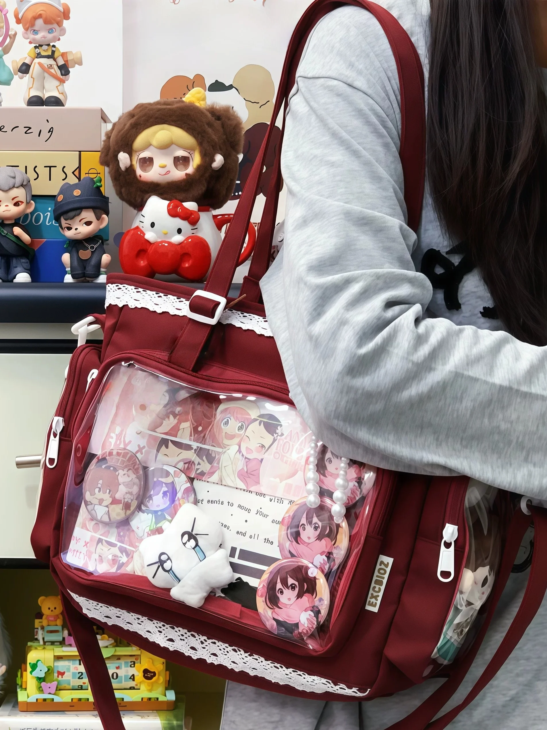 赤色の応援バッグ：高校生女子向け大容量ショルダータイプの実用性とファッション性
