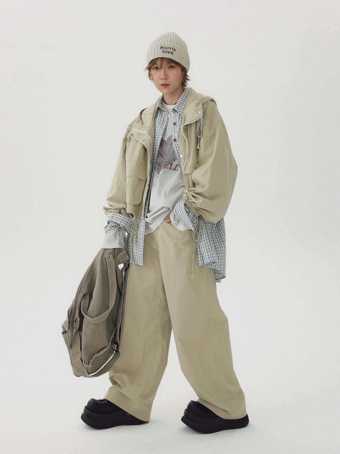 40代男性がカジュアルファッションで「ダサい」と感じない、そんなワークカジュアルパンツはどこに？