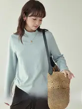 ブルーのハイネック長袖Tシャツ【サイドドローストリング・ゆったりフィット・秋用】