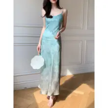 グラデーションデザインのブルーキャミワンピース【斜裁・上質感】（セットアップ対応）