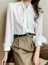 リボン付きホワイトシャツ【長袖・ゆったりシルエット・シフォン素材】