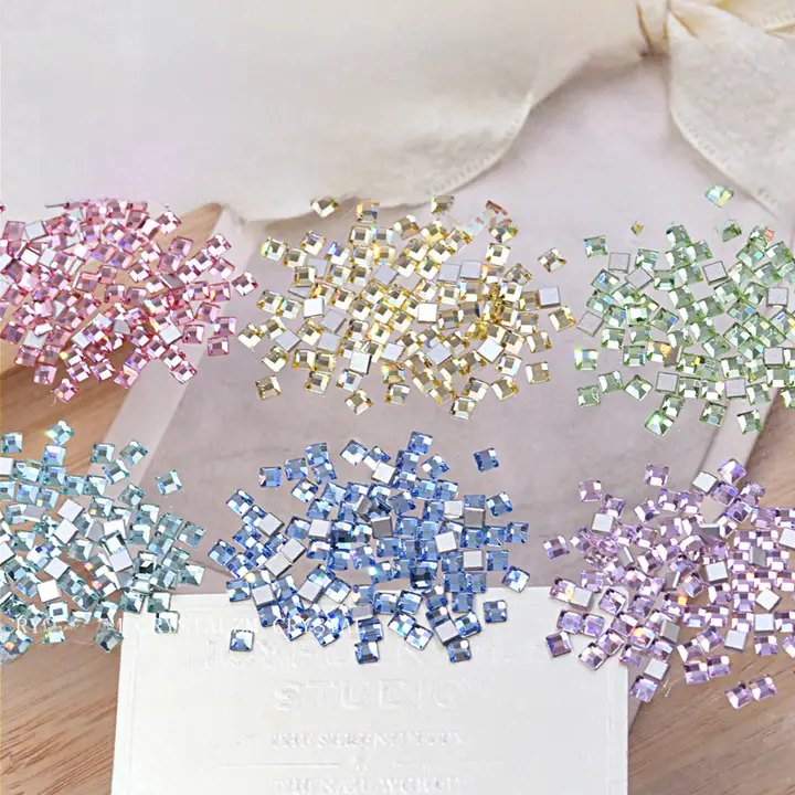 極上の輝き！カラフルな異形ネイルストーン【ミニサイズ・平底・3x3型】