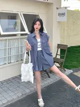 灰色レトロ工装シャツとショートパンツのコーディネート（セットアップ対応）