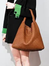 牛革製 トートバッグ【高級感・ショルダータイプ・ハンドメイド編み込み】