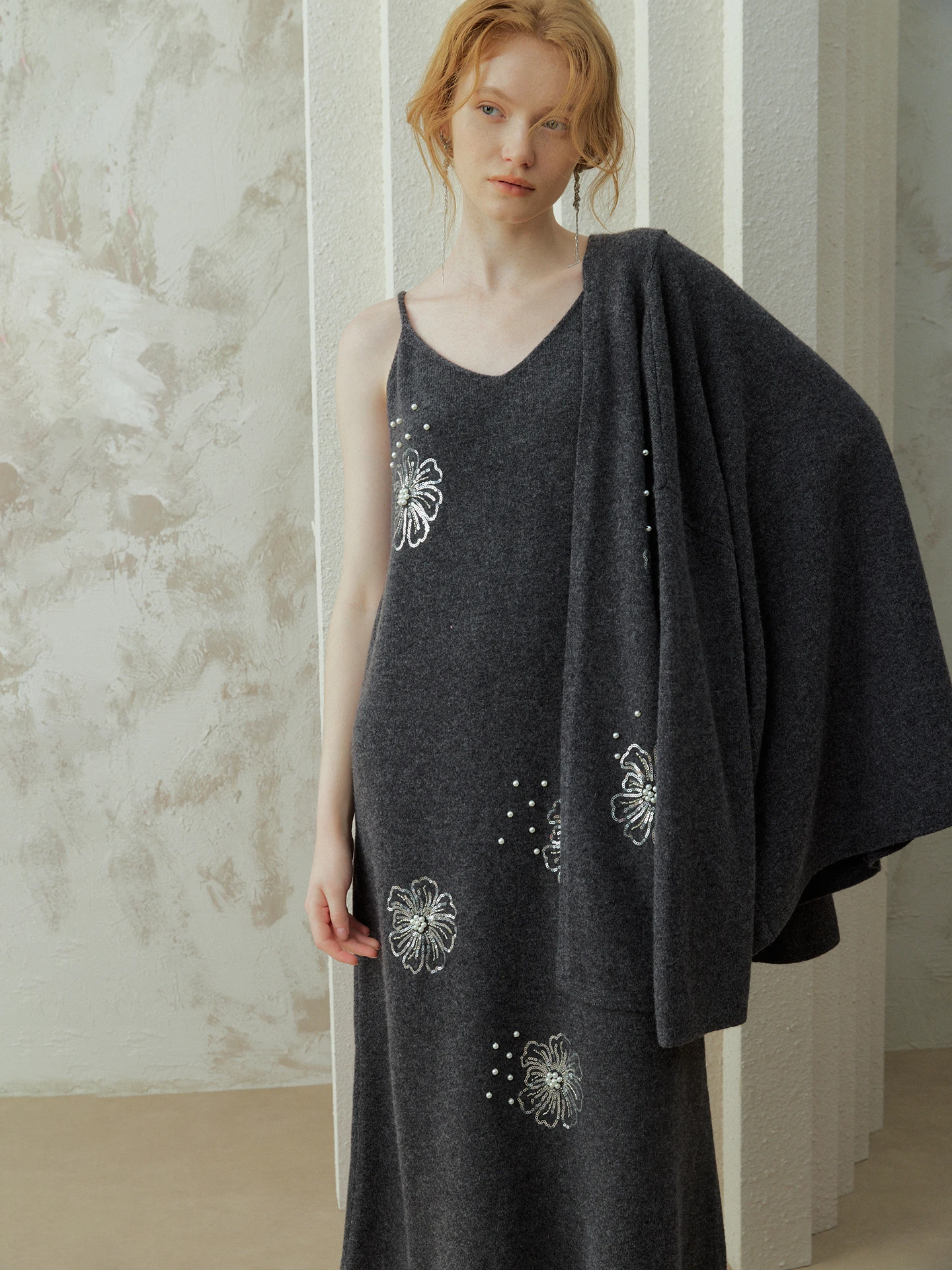 needles モヘアカーディガン 別注：精緻なビーズ刺繍と植物花卉パターンのウールニットセットアップ