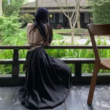 背中が開いた首掛けデザインのロングドレス【セクシー・体型カバー】