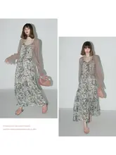 フリルデザインのシフォンワンピース【リゾートスタイル・キャミソール・花柄】