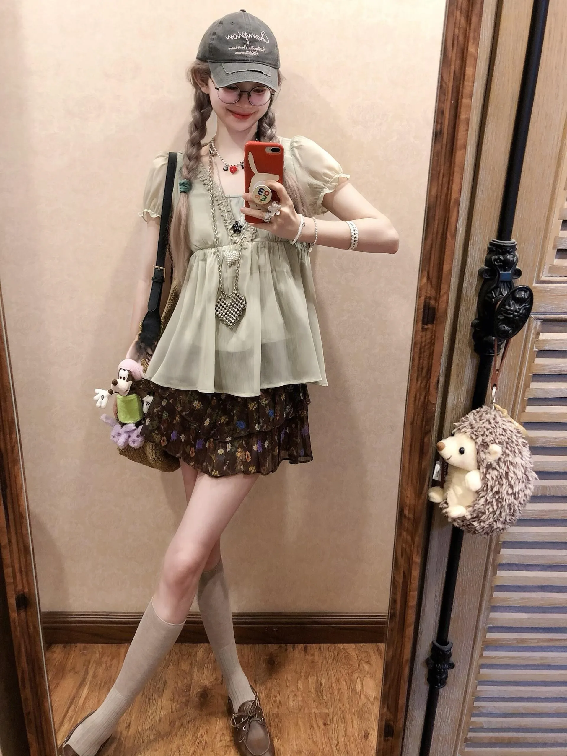 女性 ボーイッシュ ファッション に合うアイテムを厳選3選：2026年トレンドを踏まえたカジュアルで洗練されたスタイル