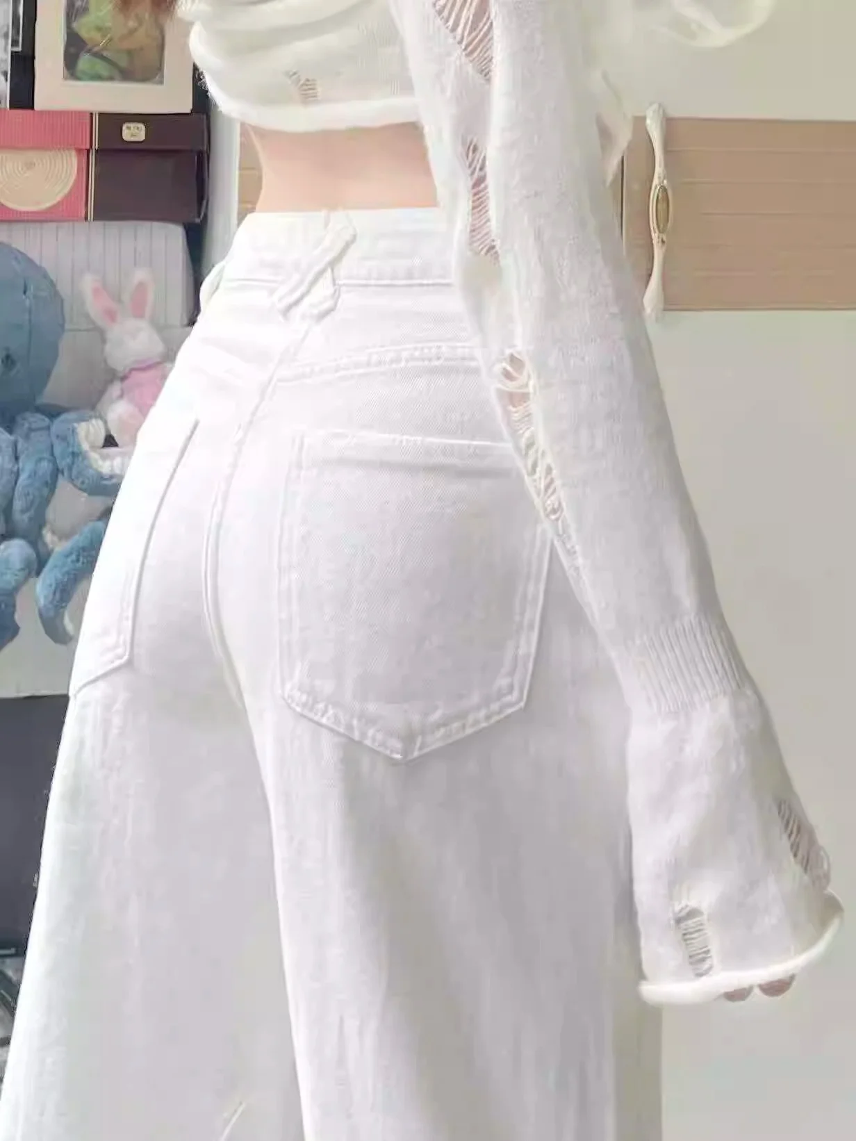 ゆったり デニム レディース パンツ：高腰微喇デザインで脚長効果を実現