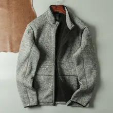 極上の柔らかさのライニング！メンズ アウトドア用立襟ジャケット【秋冬向け】