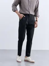 ビジネスに最適な黒のストレートパンツ【抗しわ・極上の柔らかさ】