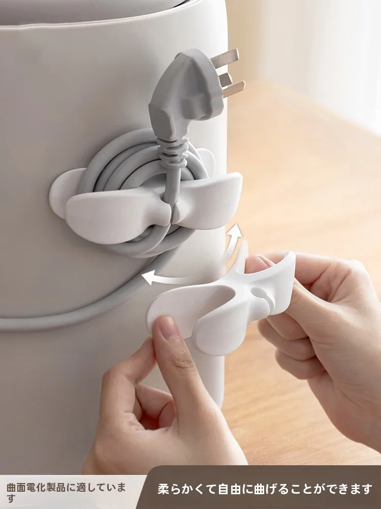 キッチン用コード整理クリップ：使わないケーブルを壁面に収納する最適な方法