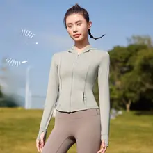 薄手の夏用UVカットパーカー【肌触りの良いアイスシルク・通気性・スリムフィット】