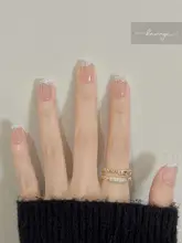 シンプルなフレンチスタイルのハンドメイドネイル【ヌードカラー・高品質・日常用・短め】（セットアップ対応）