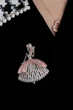 フルダイヤモンド装飾の妖精デザイン925銀ブローチ