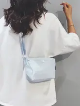 カジュアルなキャンバスショルダーバッグ【女性用・おしゃれ・多目的・通勤・旅行用】