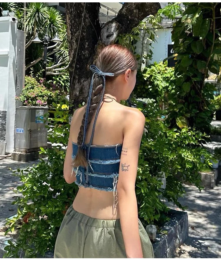 リボン付きヘアクリップでサイドポニーテールを簡単かつ安定に固定