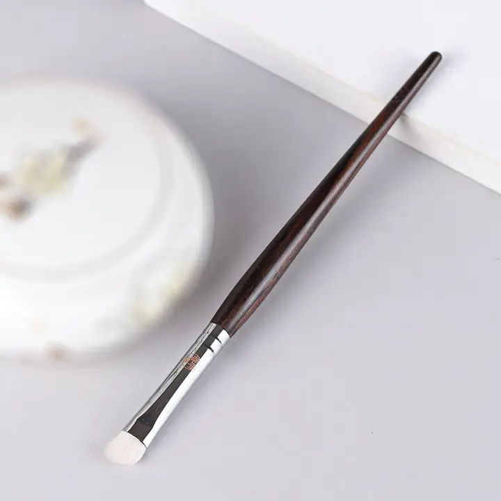 化粧用ブラシ【斜めカット・アイシャドウ・小型・動物毛使用】