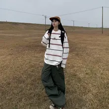 アメリカンレトロデザインの春秋向けプリントストライプゆったり長袖Tシャツ【ラウンドネック】