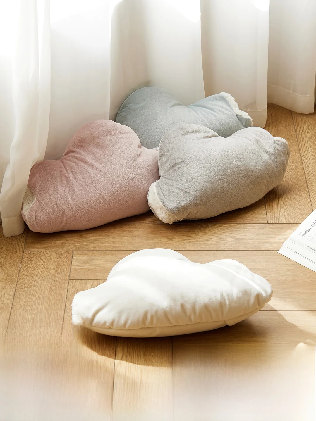 揃えるミニマリスト部屋づくりアイテム | 収納・インテリアの選び方と実際の使い方徹底解説