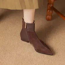 ブラウンのレトロデザイン アンクルブーツ【サイドジッパー・中ヒール・スエード調】