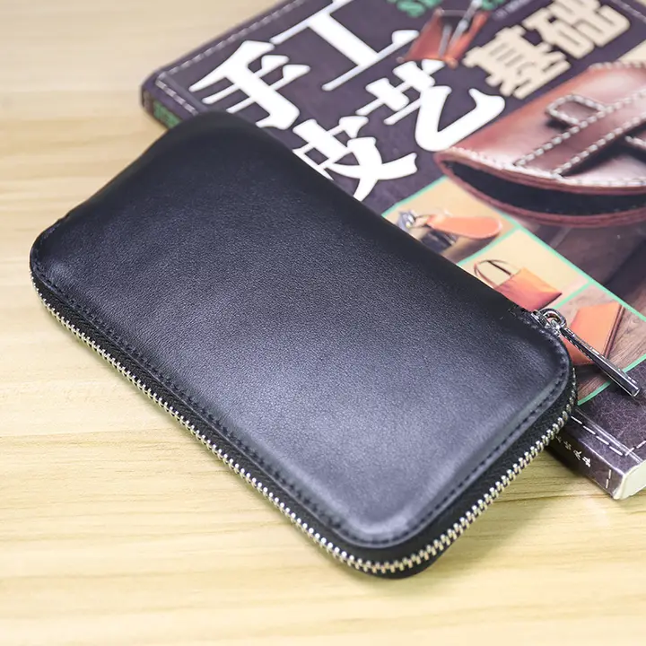 メンズ長財布 本革製 牛革使用 シンプルデザイン パスポート収納可