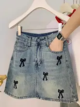 青色デニムハーフスカート【蝶刺繍・デザイン性あり・ルーズフィット】
