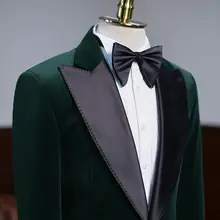 高級感あるテーラードジャケット【祖母緑・ベルベット・ブレザー】