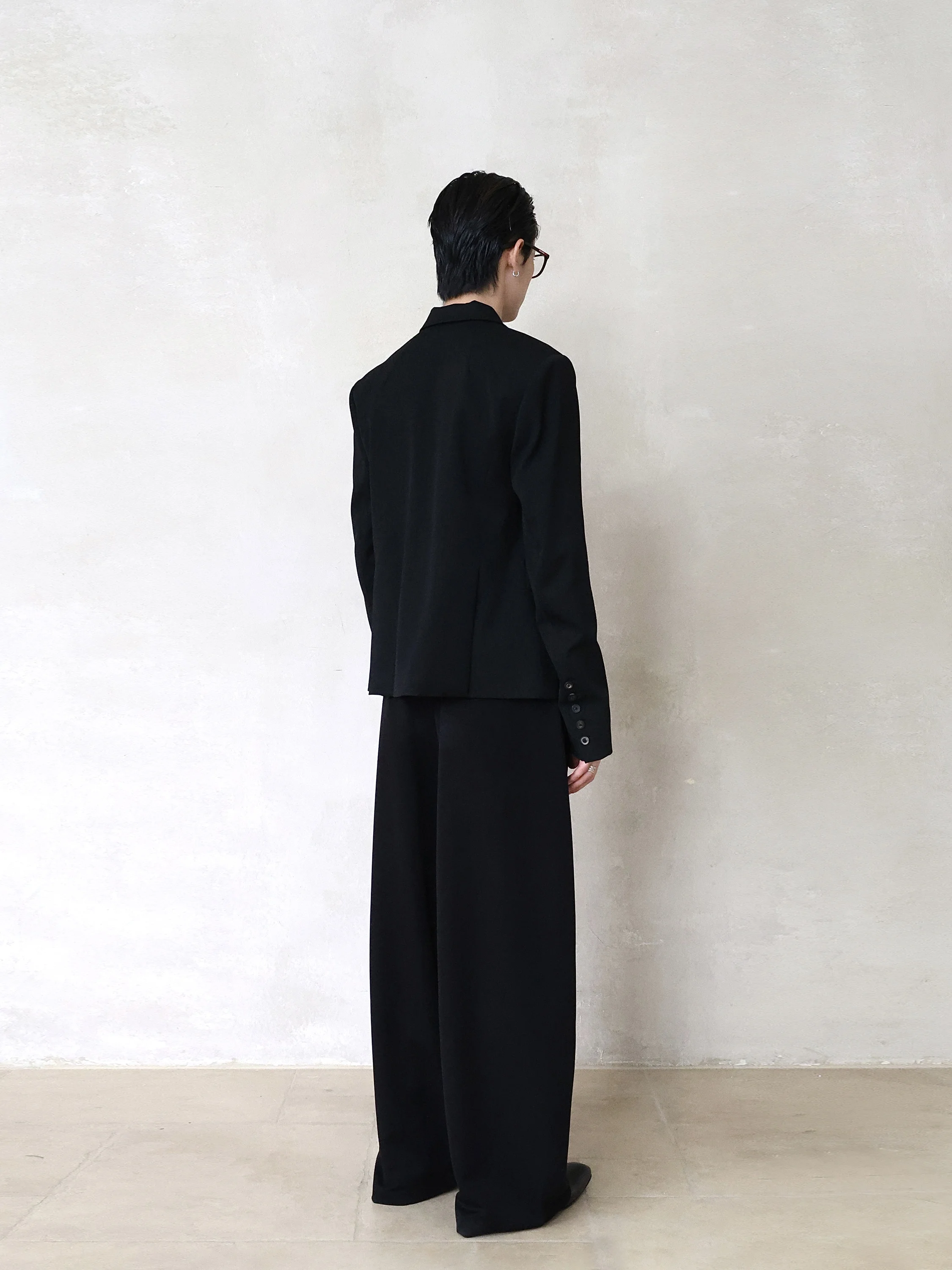 カーゴパンツ メンズ コーデ 完全ガイド｜通勤・日常で失敗しない着こなしの秘密