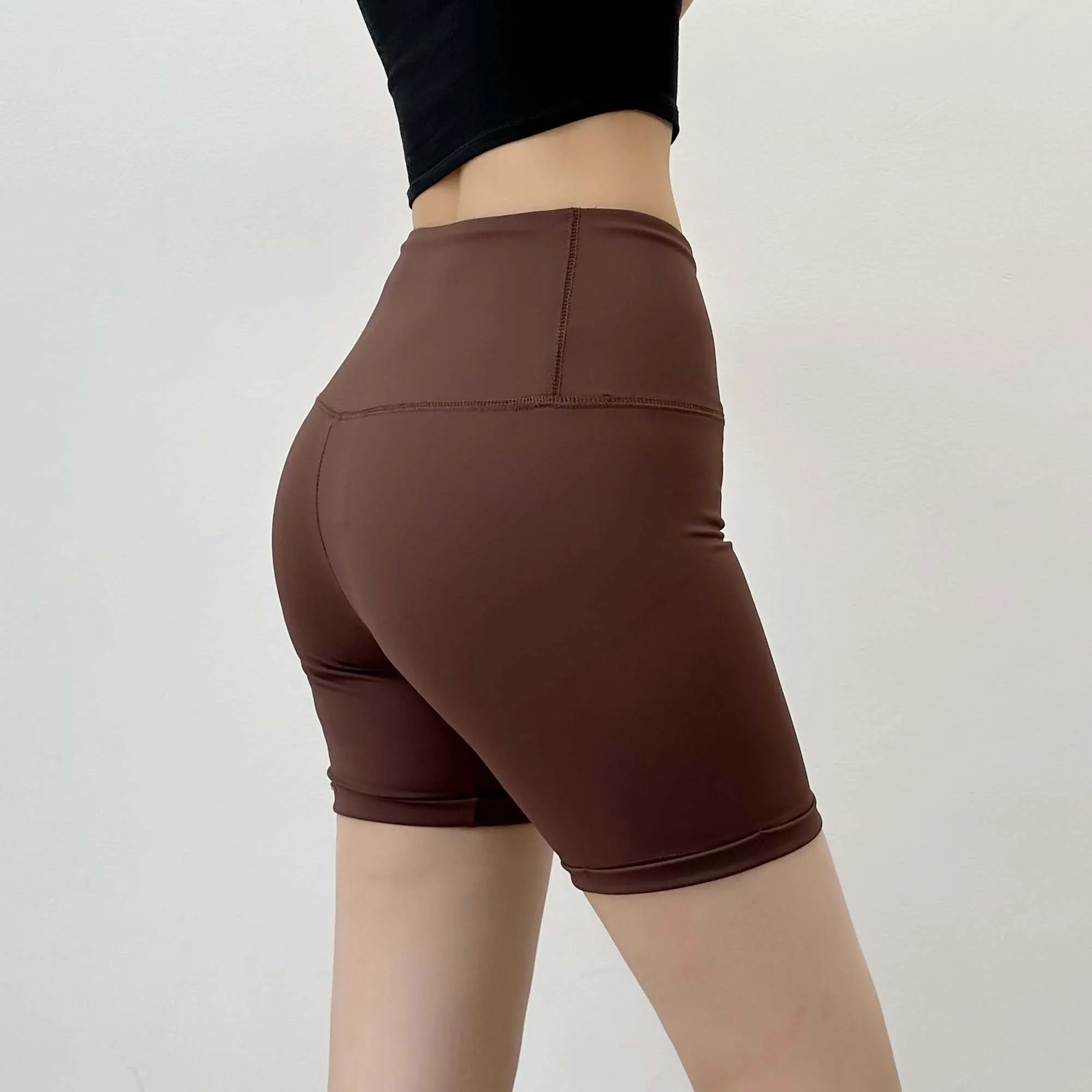 ライディングパンツ レディース用の高腰ストレッチショートパンツはどんな特徴があるのか