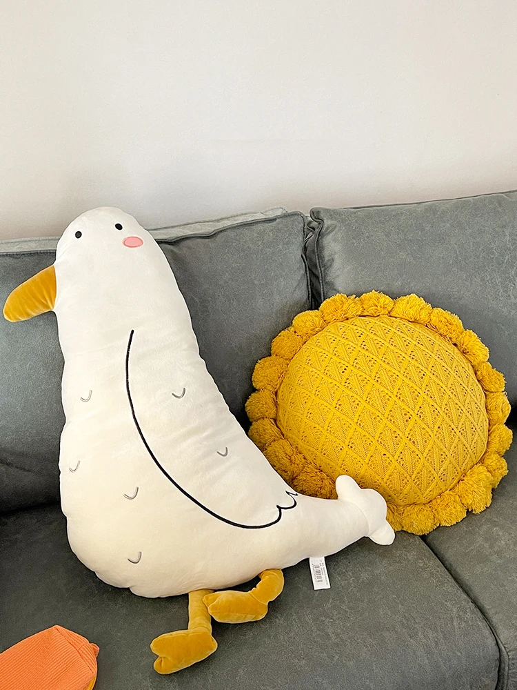 リビングのアクセント小物にぴったり？北欧風のニットクッションカバーがもたらす、暮らしの温かさとは