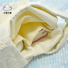 米白色レース刺繍ハンドバッグ【女性用・携帯電話用・小銭入れ・手首用】
