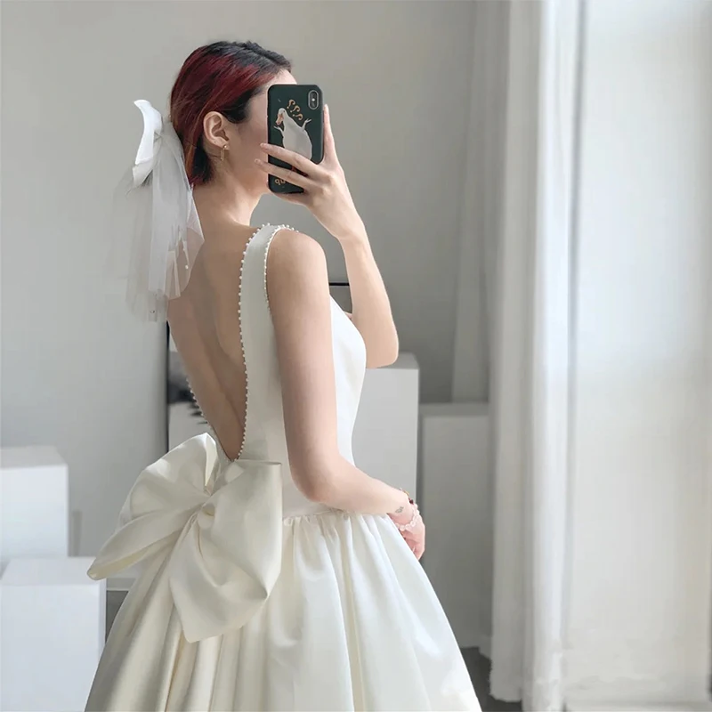 ナチュラルウェディングドレスは、本当に「自然」なのか？その本質を知るための1つのドレス
