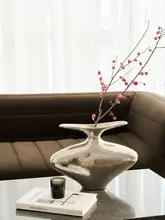 デザイン感あるアルミ製広口花器【電 plating シルバー・クリエイティブなリビング用装飾】