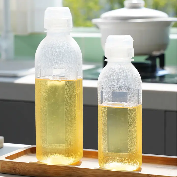 キッチン用オイルボトル【調味料瓶・分配式・プラスチック製・圧縮式】