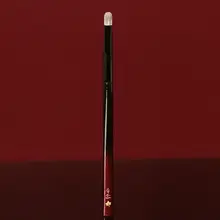 小型アイシャドウブラシ【動物毛・丸型・柔らかさ・初心者向け・持ち運び便利】