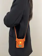 花柄デザインのスマホポーチ【薄型・肩掛け・折りたたみ式・防衝撃】