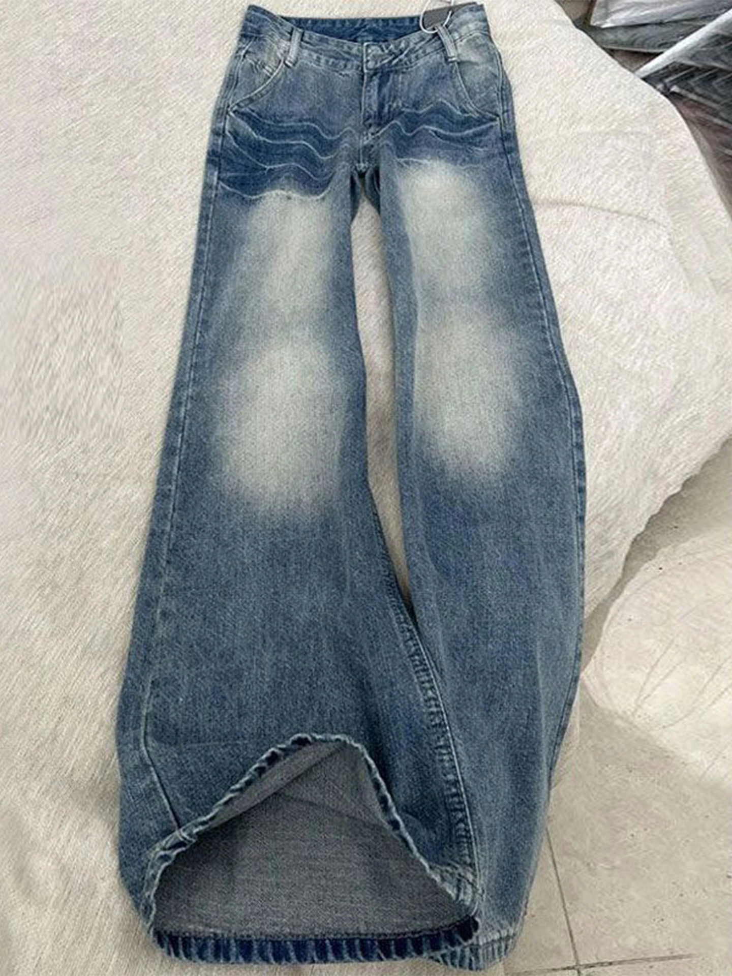 フレアパンツ コーデ レディース 5選：どんな場面で着る？価格とデザインのバランスを徹底解説