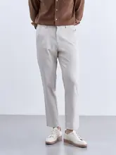 ビジネスに最適な黒のストレートパンツ【抗しわ・極上の柔らかさ】