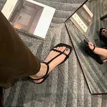 女性用 フラット サンダル【トングスタイル・スクエアトゥ・ビーチローマ風・夏用】