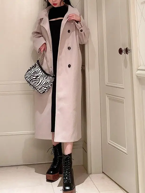 スウィートデザインの斑馬柄ショルダーバッグ：20代女性に最適な軽量で持ち運びやすい日常バッグ