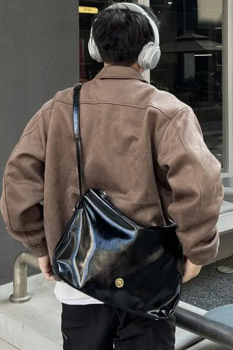 トートバッグ ホーボーバッグ ユニセックス ソフトレザー 大容量 シンプル 上品 通勤 インスタ映え「YUEN」