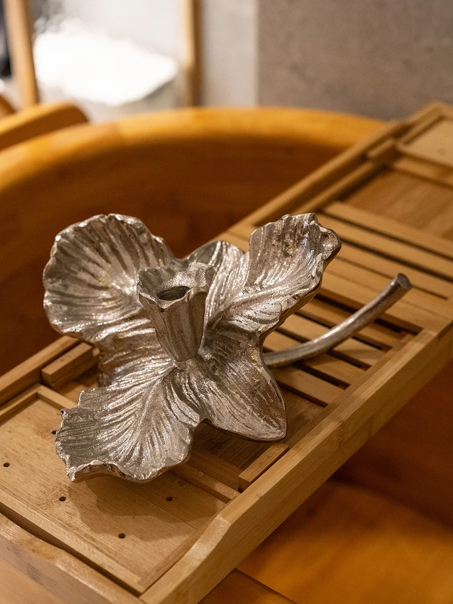おしゃれな小物としての花柄キャンドルホルダーは、どう選ぶべきか？